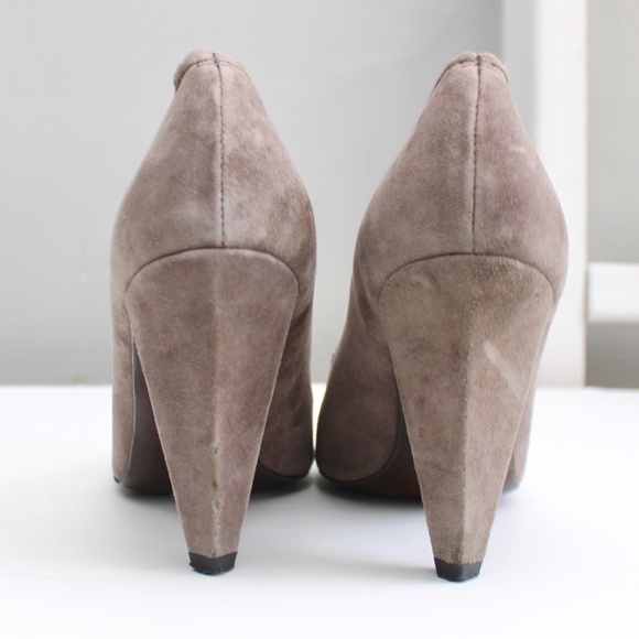 Marc by Marc Jacobs Brown Suede Scallop Open Peep Toe Heels Size 7 - Picture 3 of 10